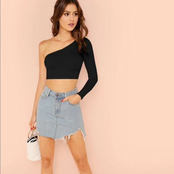 One Shoulder Crop Top - Picture 5 of 5